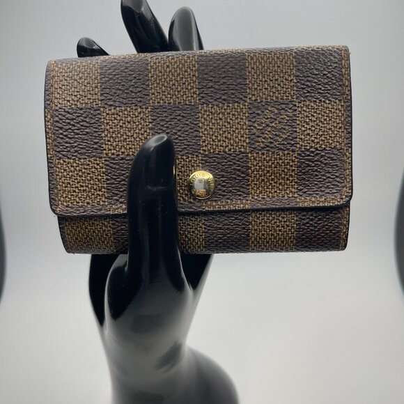Louis Vuitton Damier Ebene Multicles 6-Key Holder - Preowned - Picture 1 of 12